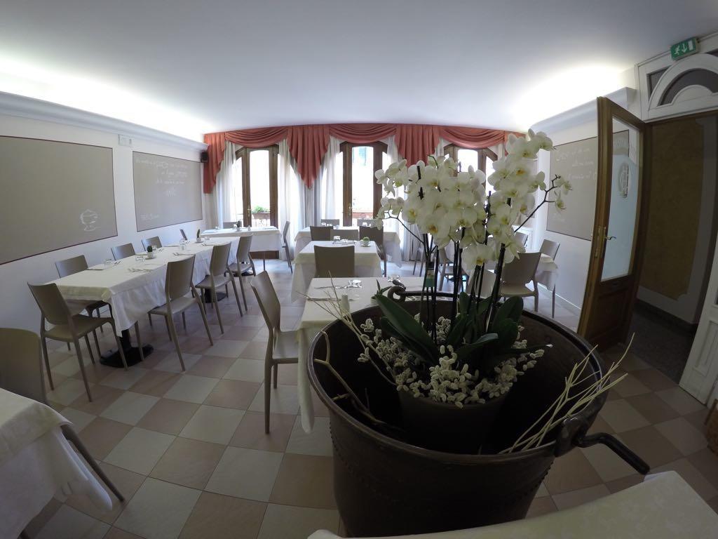 Hotel Ristorante Centrale Vestone Εξωτερικό φωτογραφία